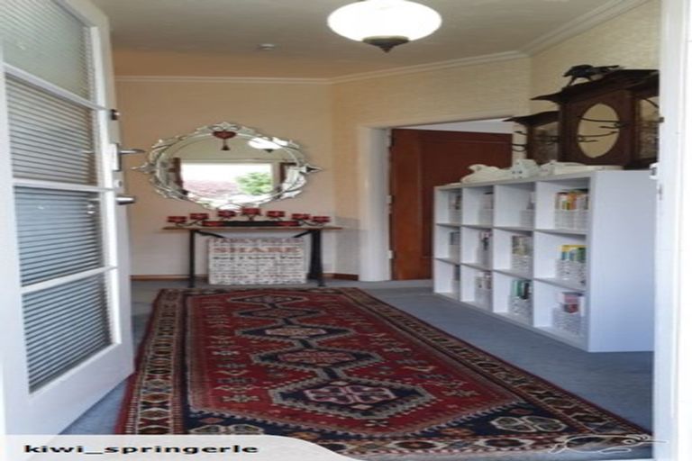 Photo of property in 145 Kings Crescent, Hutt Central, Lower Hutt, 5010