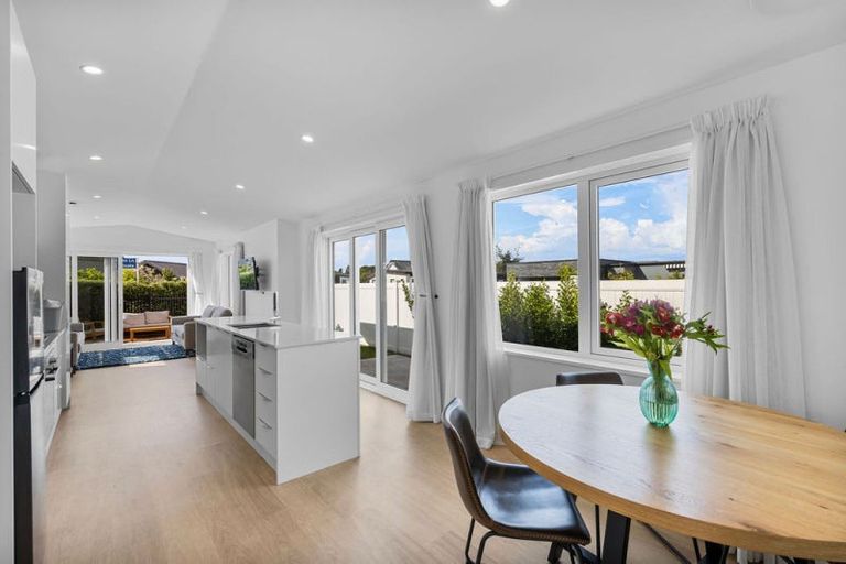 Photo of property in 7 Eminence Drive, Northwood, Christchurch, 8051