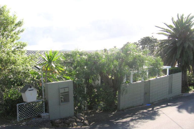 Photo of property in 3 Kaiwaka Road, Onerahi, Whangarei, 0110