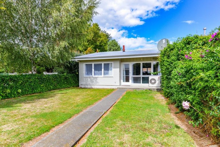 Photo of property in 3/1205 Karamu Road North, Mayfair, Hastings, 4122