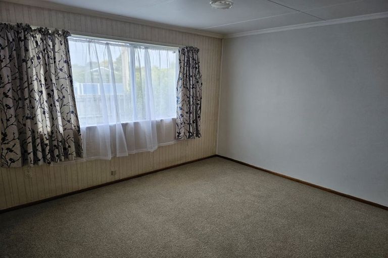 Photo of property in 1/10 Ropiha Street, Fitzroy, New Plymouth, 4312