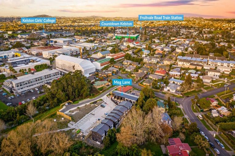 Photo of property in 3 Meg Lane, Glen Eden, 0602