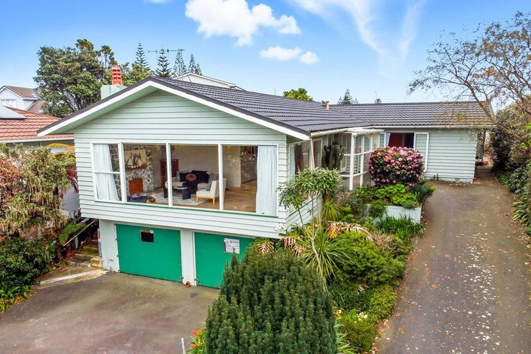 Photo of property in 141 Matatua Road, Raumati Beach, Paraparaumu, 5032