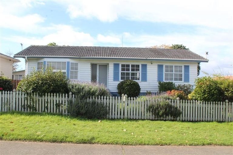 Photo of property in 308 Bucklands Beach Road, Bucklands Beach, Auckland, 2012