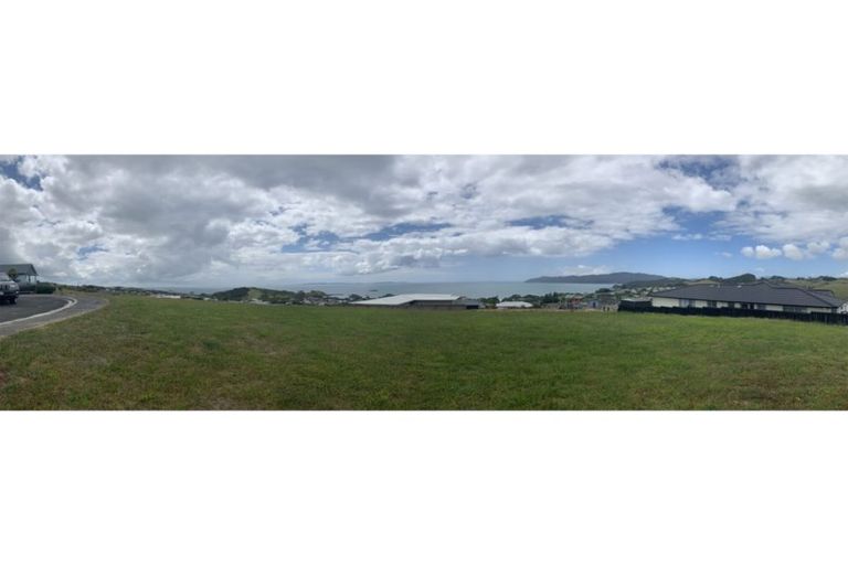 Photo of property in 20 Lori Lane, Coopers Beach, 0420