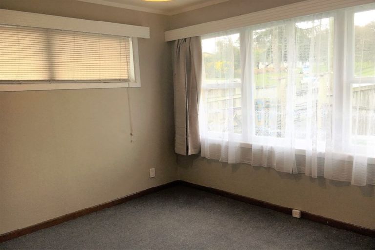 Photo of property in 12 Mccracken Avenue, Hillcrest, Hamilton, 3216