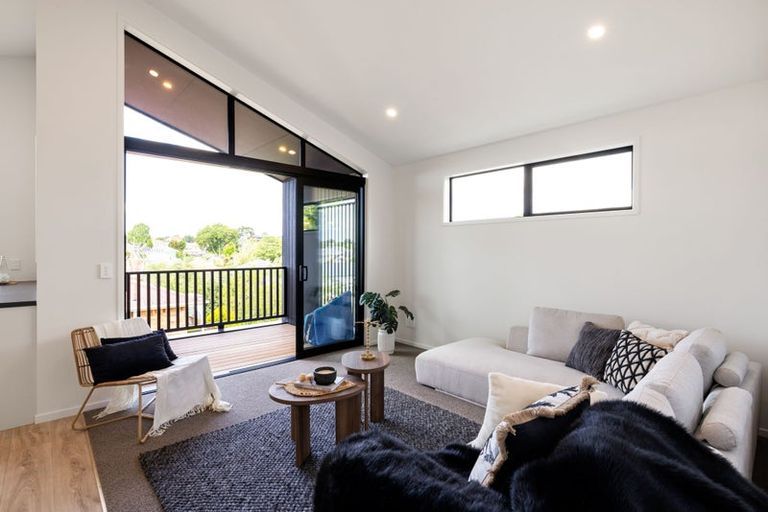 Photo of property in 4/3 Huia Avenue, Forest Lake, Hamilton, 3200