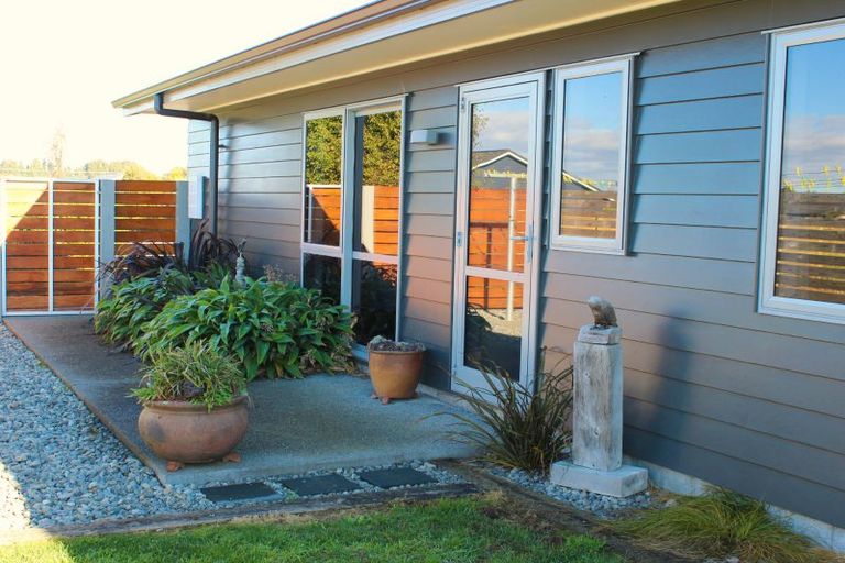 Photo of property in 6 Valkyrie Close, Carterton, 5713