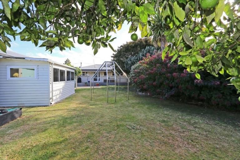 Photo of property in 5 Elizabeth Place, Clive, 4102