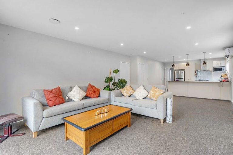 Photo of property in 48 Karearea Avenue, Kenepuru, Porirua, 5022