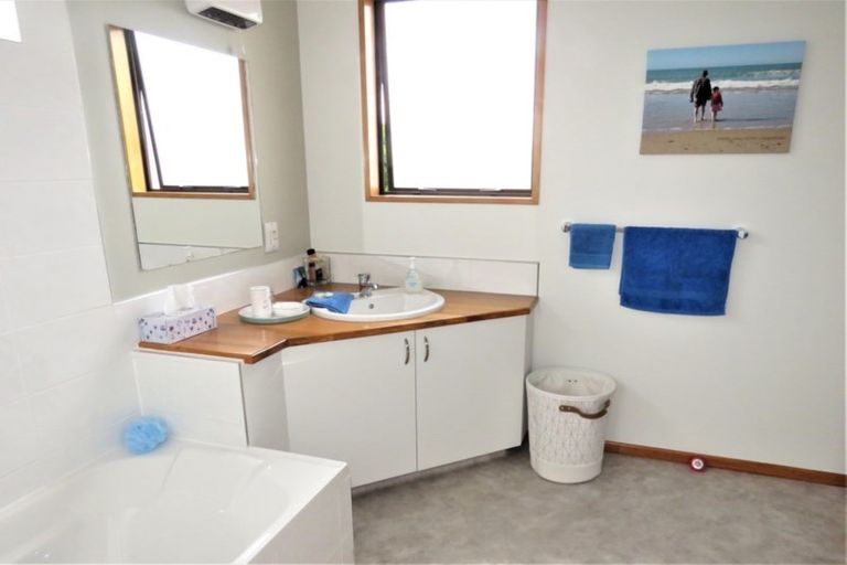 Photo of property in 12 Walbrook Crescent, Oamaru North, Oamaru, 9400