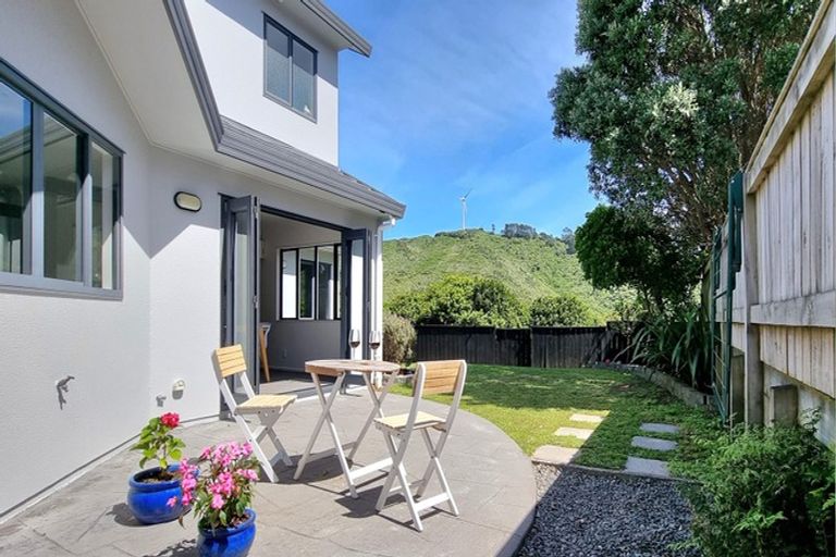 Photo of property in 108a Ashton Fitchett Drive, Brooklyn, Wellington, 6021