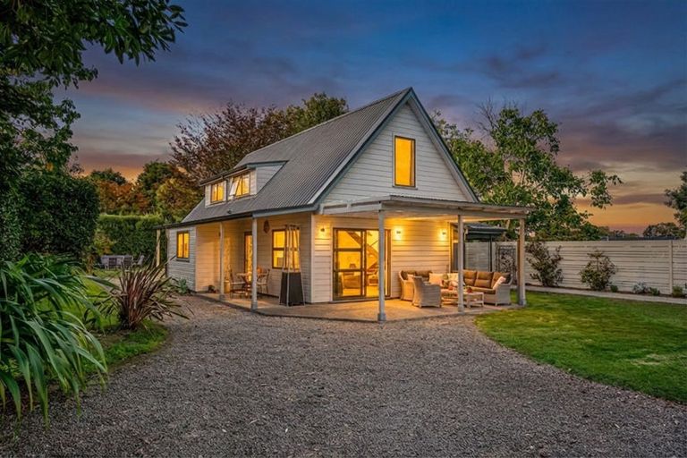 Photo of property in 38c Kuratawhiti Street, Greytown, 5712