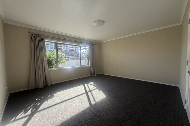 Photo of property in 53 Smiths Road, Matua, Tauranga, 3110
