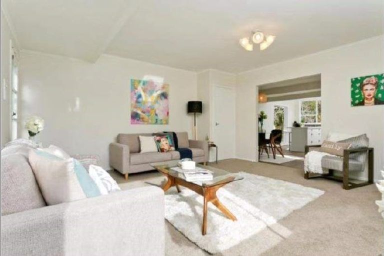Photo of property in 66 County Road, Torbay, Auckland, 0630