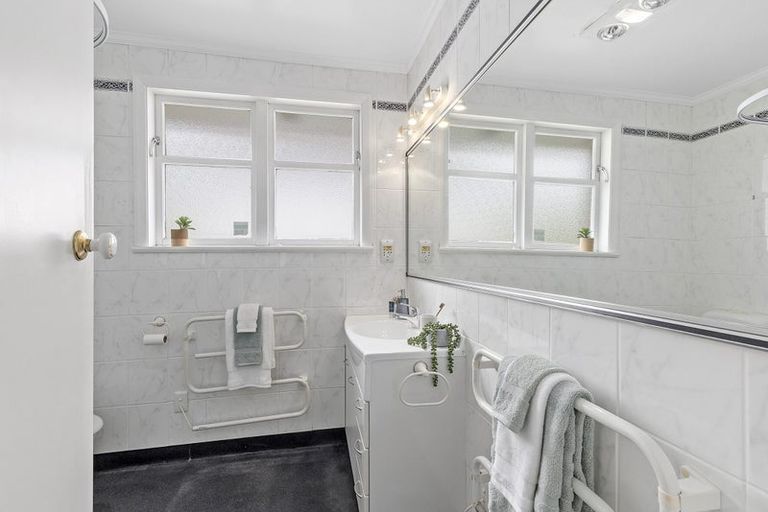 Photo of property in 24 Larsen Crescent, Tawa, Wellington, 5028