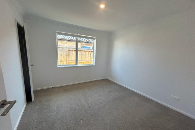 Photo of property in 12 Navy Lane, Papamoa, 3118