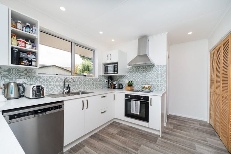 Photo of property in 25 Terry Crescent, Milson, Palmerston North, 4414