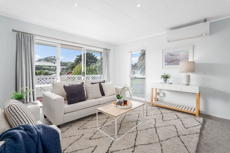 Photo of property in 11 Transom Close, Whitby, Porirua, 5024