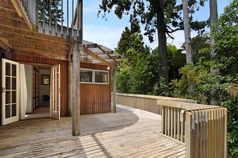 Photo of property in 88 Aeroview Drive, Beach Haven, Auckland, 0626