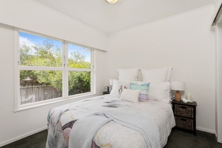 Photo of property in 1/10a Walter Street, Hauraki, Auckland, 0622