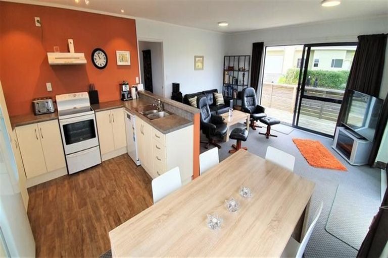 Photo of property in 101 Kauri Crescent, Matarangi, Whitianga, 3592