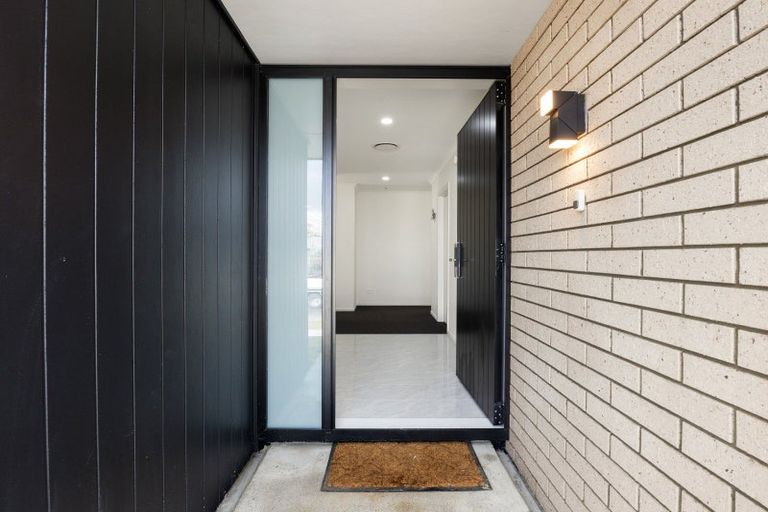 Photo of property in 28 Inuwai Street, Glenview, Hamilton, 3206