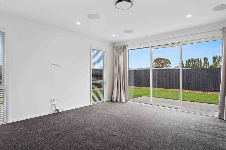 Photo of property in 26 Mcquillan Avenue, Woodend, 7610