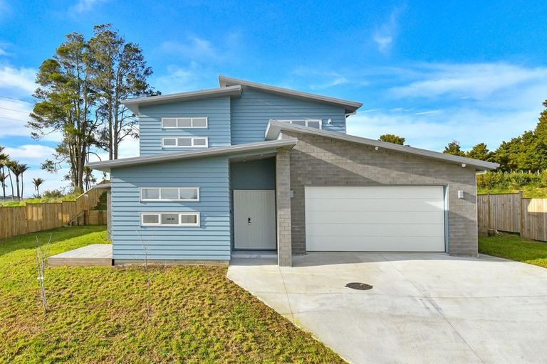Photo of property in 21 Annmarie Avenue, Totara Park, Auckland, 2019