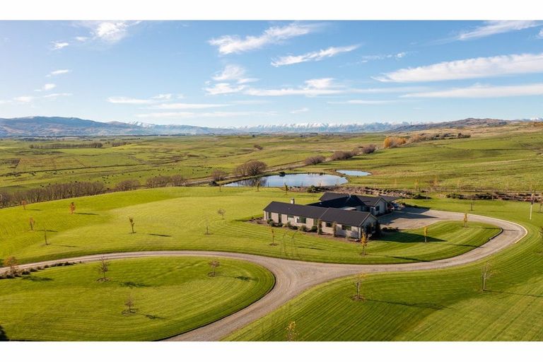 Photo of property in 2864 Lauder-omakau Road, Lauder, Omakau, 9377