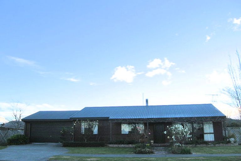 Photo of property in 214 Avondale Road, Greenmeadows, Napier, 4112