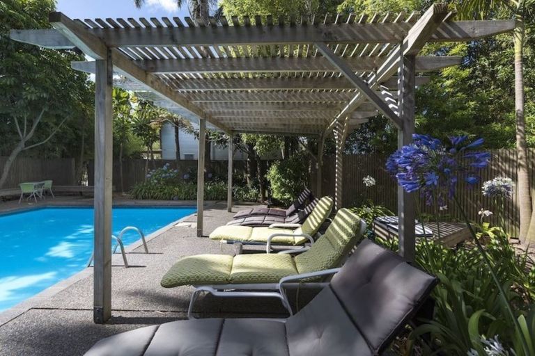 Photo of property in 3/73 Princes Street, Northcote Point, Auckland, 0627