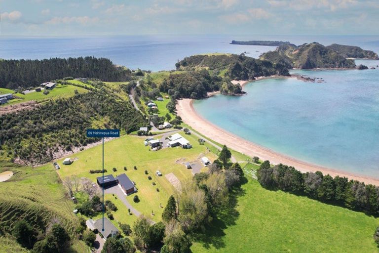 Photo of property in Mahinepua Road, Kaeo, 0478