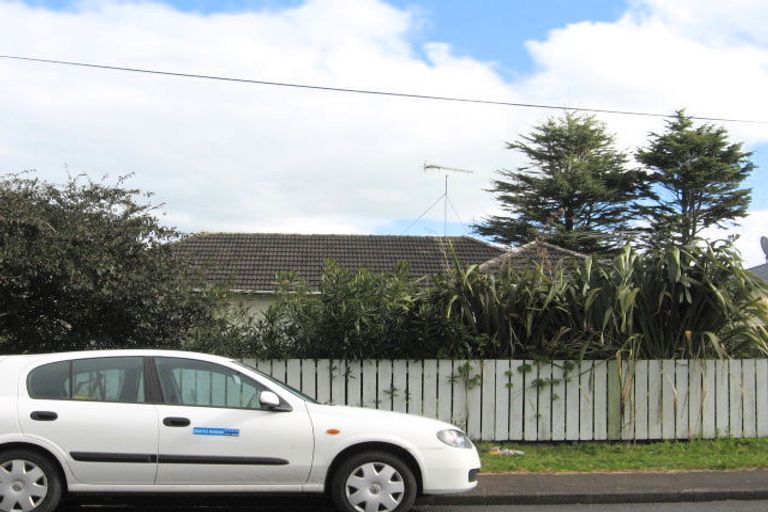 Photo of property in 13 Rice Crescent, Papakura, 2110