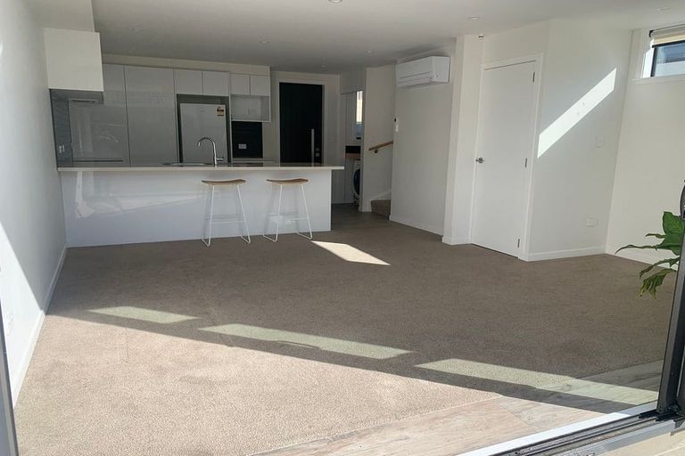 Photo of property in 21 Tireti Road, Titahi Bay, Porirua, 5022