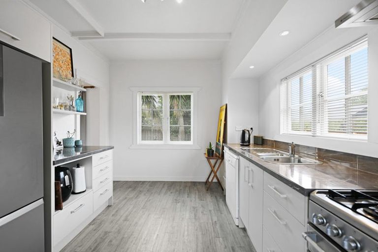 Photo of property in 23 Taylor Terrace, St Andrews, Hamilton, 3200