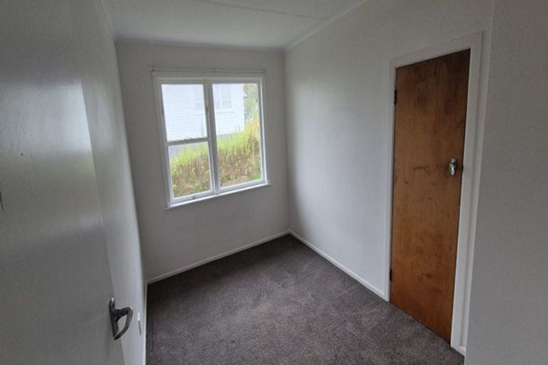 Photo of property in 65 Waihora Crescent, Waitangirua, Porirua, 5024