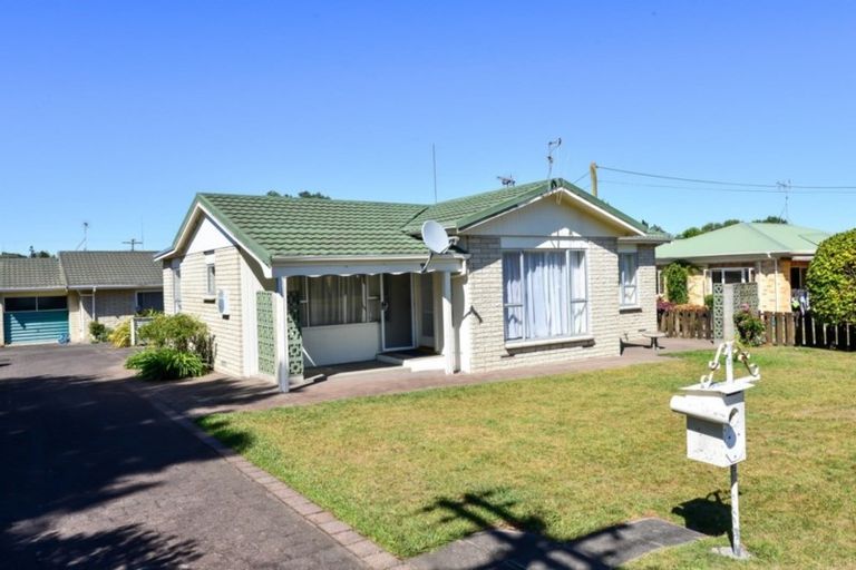 Photo of property in 13 Verel Street, Fairfield, Hamilton, 3214