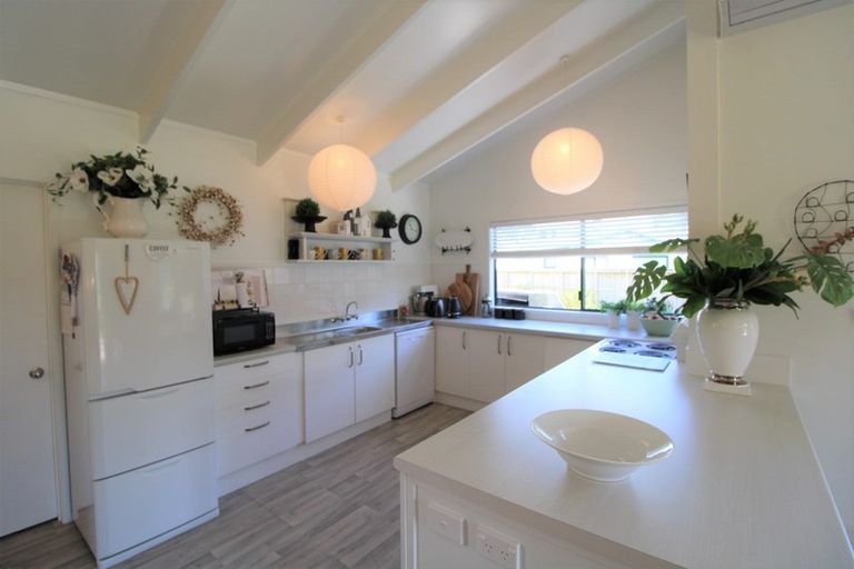 Photo of property in 117 Puriri Place, Matarangi, Whitianga, 3592