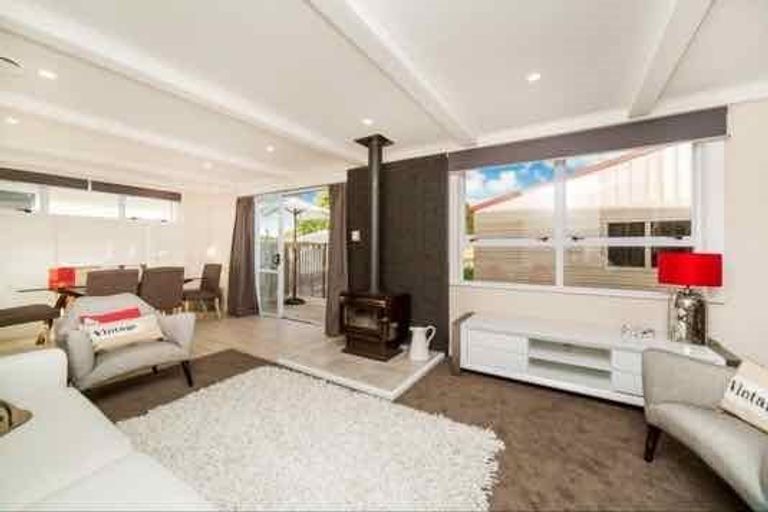 Photo of property in 135 Princes Street West, Pukekohe, 2120