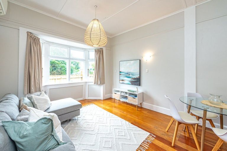 Photo of property in 1 Harrison Street, Whanganui, 4500