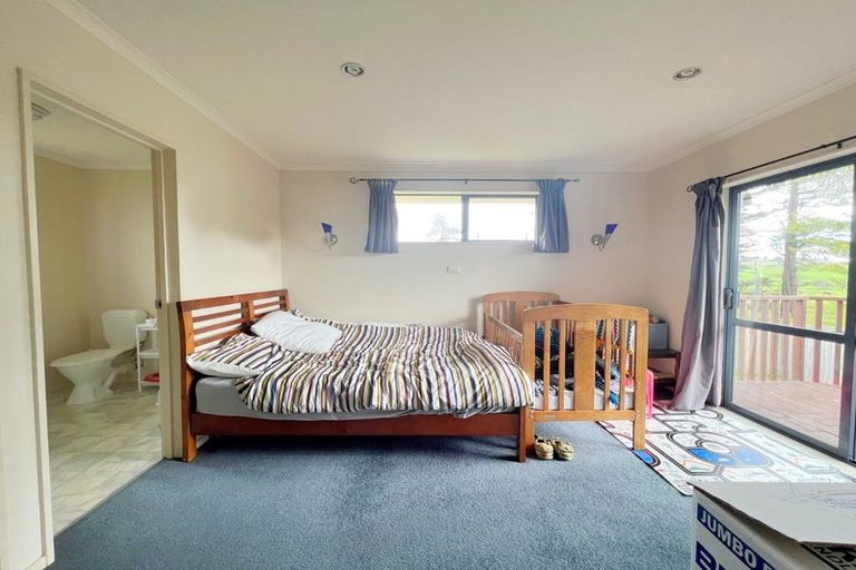 Photo of property in 20 Palm Grove Drive, Western Heights, Hamilton, 3200