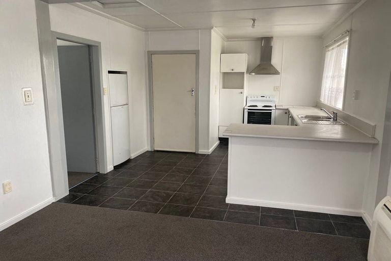 Photo of property in 12 Abbotsford Road, Green Island, Dunedin, 9018