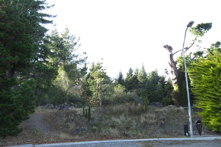 Photo of property in 10 Cypress Court, Kelvin Heights, Queenstown, 9300