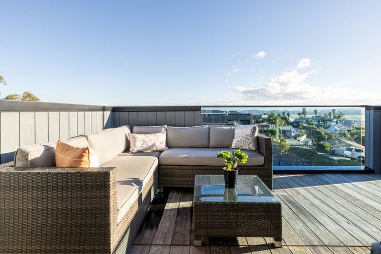 Photo of property in 19 Hospital Terrace, Hospital Hill, Napier, 4110