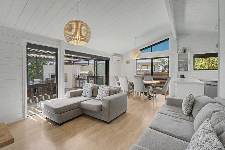 Photo of property in 7 Bonanza Place, Pauanui, Hikuai, 3579