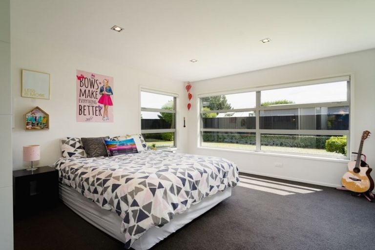 Photo of property in 13 William James Close, Mosgiel, 9024