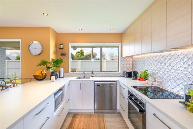 Photo of property in 116 Tomes Road, St Albans, Christchurch, 8052