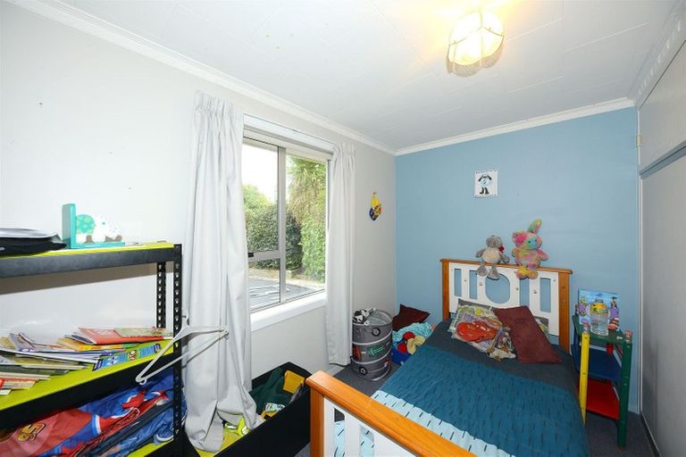 Photo of property in 35 Wilton Crescent, Bishopdale, Christchurch, 8053