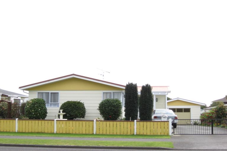 Photo of property in 111 Parklands Avenue, Bell Block, New Plymouth, 4312